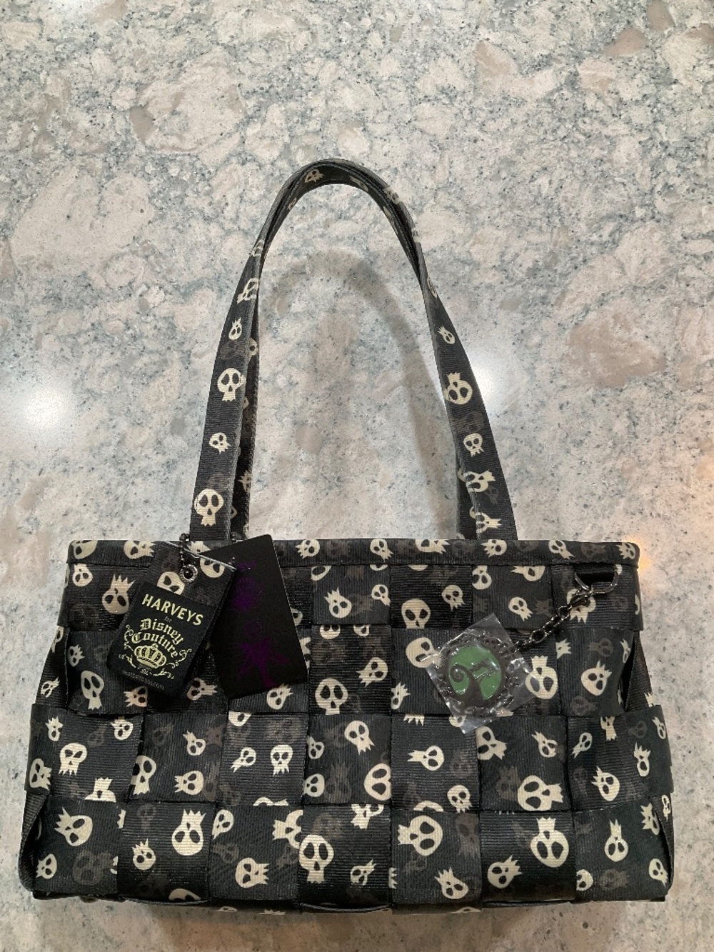 NWT Harveys Disney Couture Nightmare Before Christmas Skulls Seatbelt Large Bag